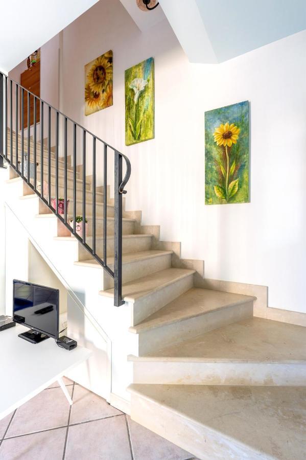 Villa Aura Марина ди Модика Екстериор снимка
